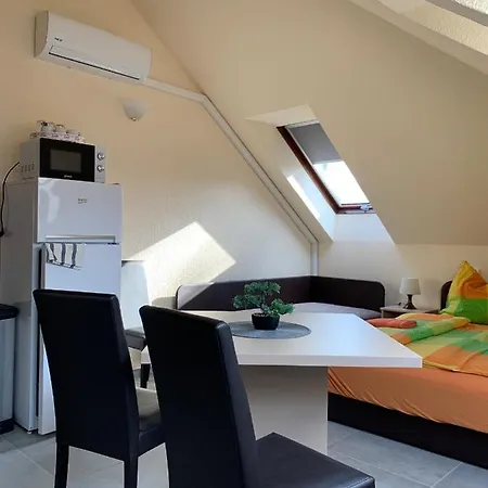 Alojamento de Acomodação e Pequeno-almoço Balaton Kinizsi