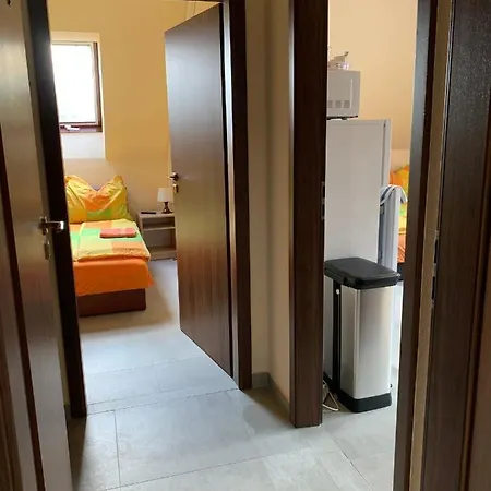 Balaton Kinizsi Apartman Bed & Breakfast *