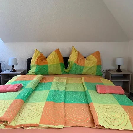 Balaton Kinizsi Alojamento de Acomodação e Pequeno-almoço 3*