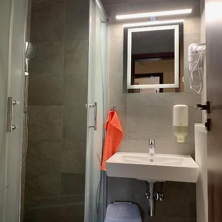 Balaton Kinizsi Apartman Bed & Breakfast Siofok