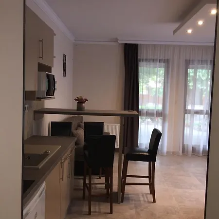 Balaton Kinizsi Apartman Bed & Breakfast Siofok