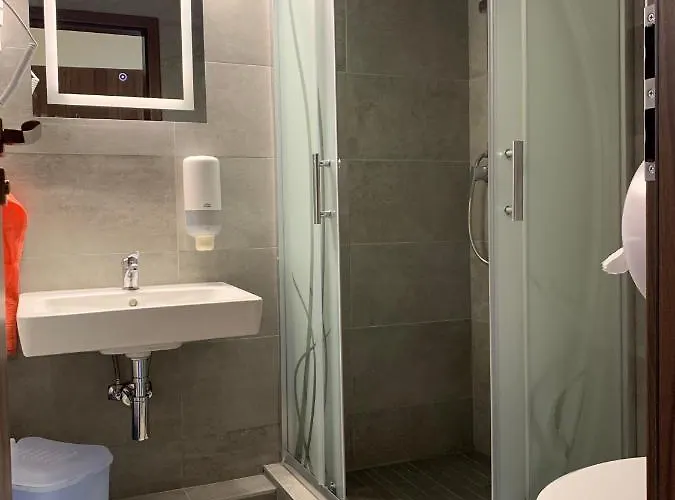 Balaton Kinizsi Apartman Frühstückspension 3*