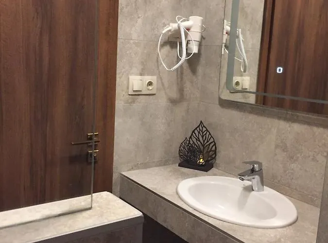 Balaton Kinizsi Apartman 3*