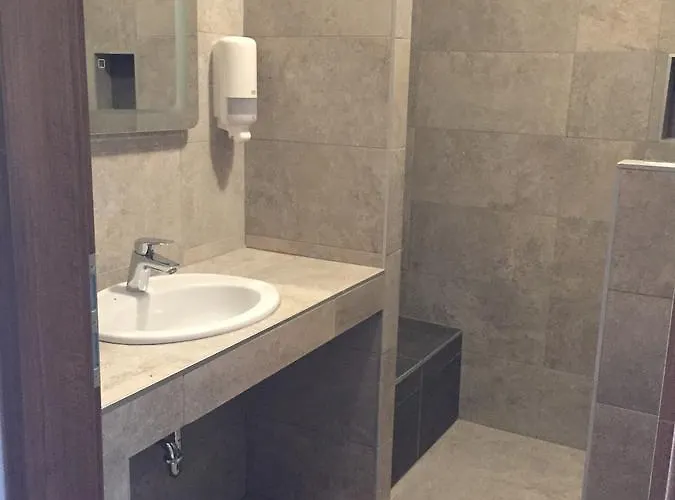 Balaton Kinizsi Nocleg ze śniadaniem 3*