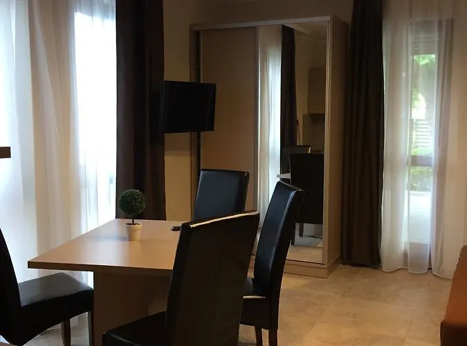 Frühstückspension Balaton Kinizsi Apartman Siófok