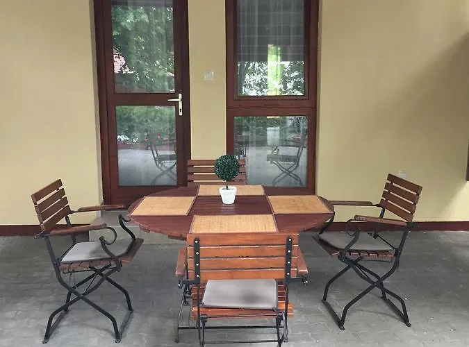 Balaton Kinizsi Apartman 3*