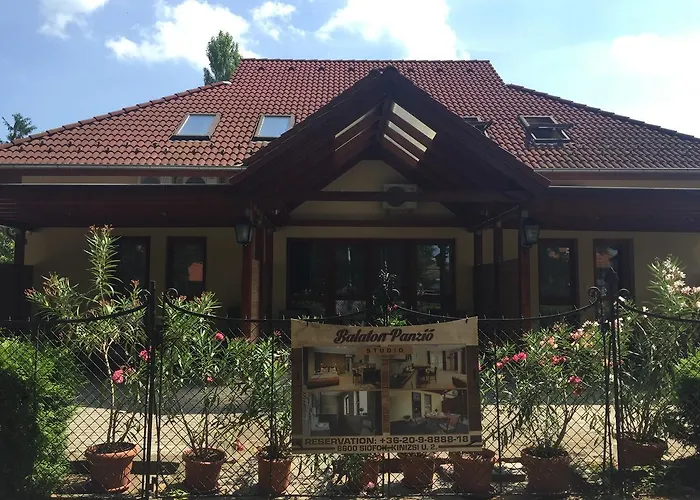 Balaton Kinizsi Apartman Frühstückspension